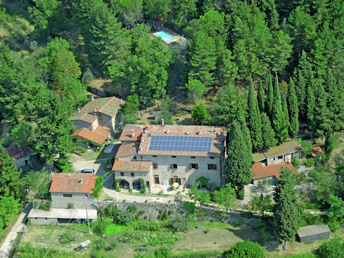 Belvilla By Oyo Flat In Farmhouse With Pool Pian di Scò Dış mekan fotoğraf